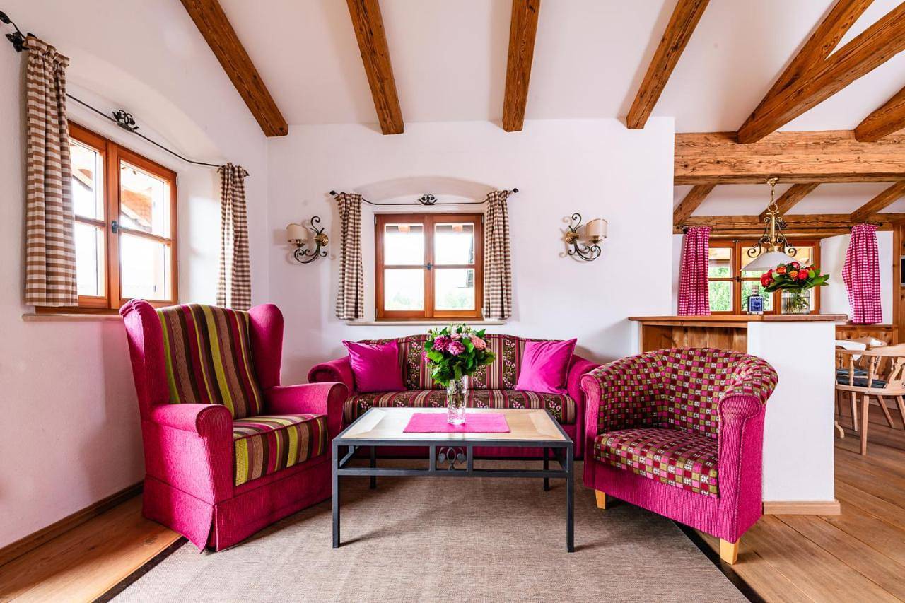 Hotel garni Fischerweber am See in Rottach-Egern, Bayerische Alpen