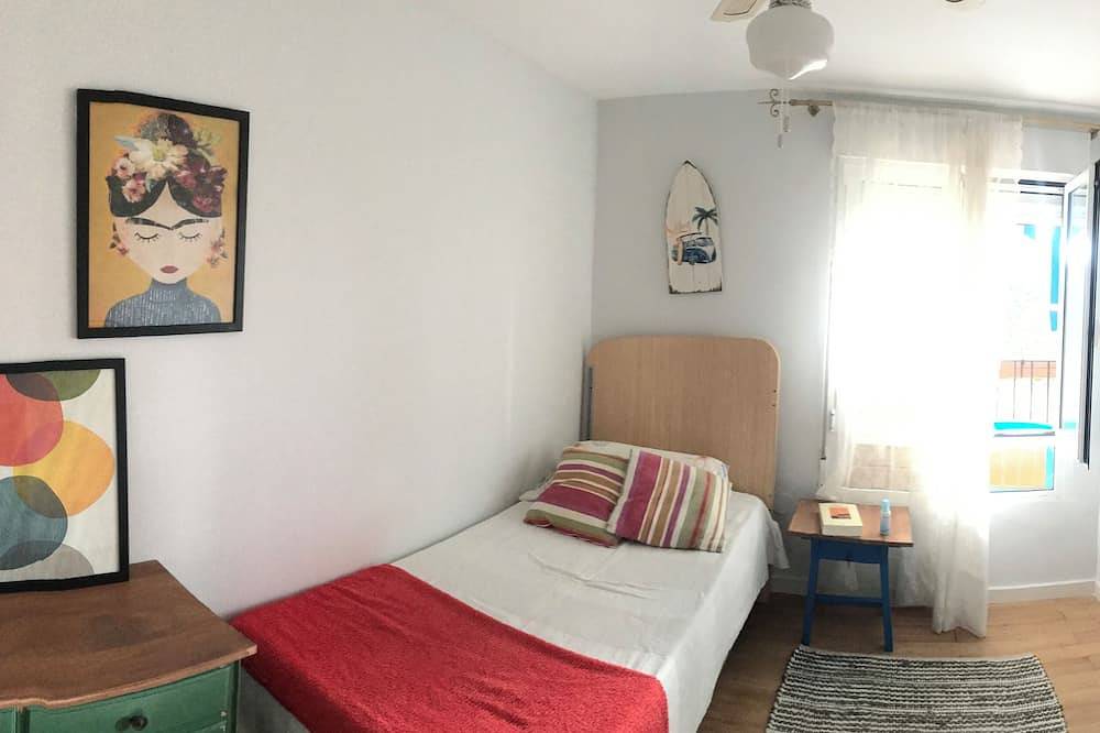 Ganze Wohnung, Quiet area in Cabo de Las Huertas, 5 min from the beach. in El Cabo de las Huertas, San Juan Playa