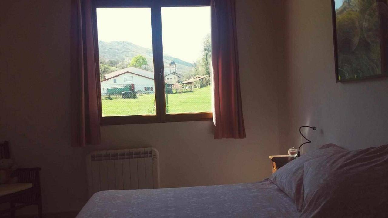 Habitacion - Dormitorio Rural Itaka in Zugarramurdi, Provincia de Navarra
