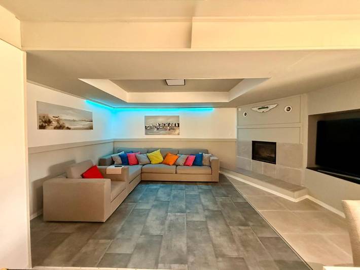 Location de vacances pour 6 personnes, avec jardin ainsi que piscine et jacuzzi à Queyssac - 3