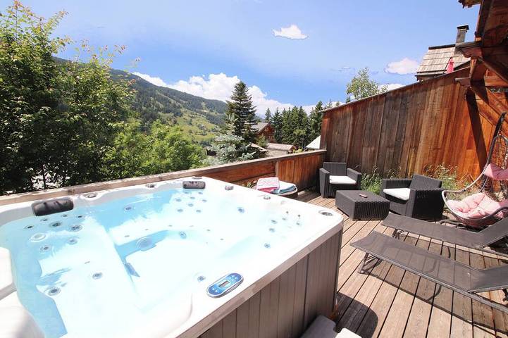 Chalet pour 12 personnes, avec jacuzzi et terrasse, animaux acceptés dans Vars (station de ski)