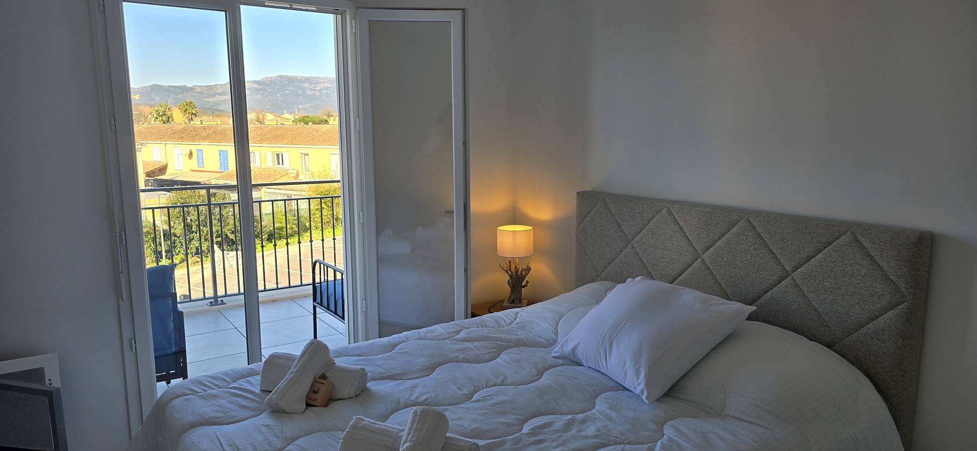 Ganze Wohnung, Ferienwohnung für 2 Personen mit Terrasse in Cogolin, Mittelmeerküste (Frankreich)