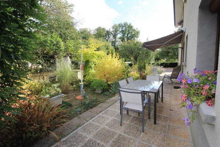 Location de vacances pour 4 personnes, avec jardin à Nexon