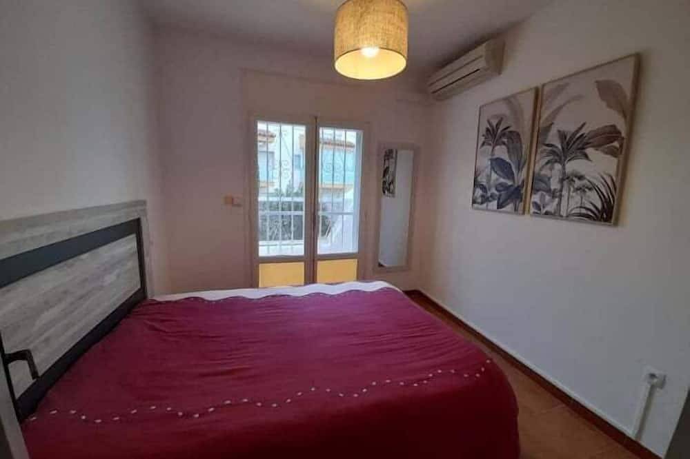 Petite maison avec jardin près de la plage in Santa Margarida, Roses