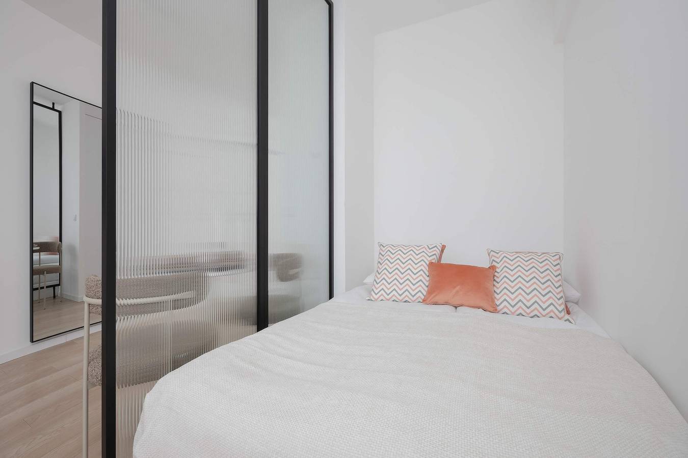 Ganze Ferienwohnung, Functional Studio in the City Centre | Remote Work in Warschau, Masowien