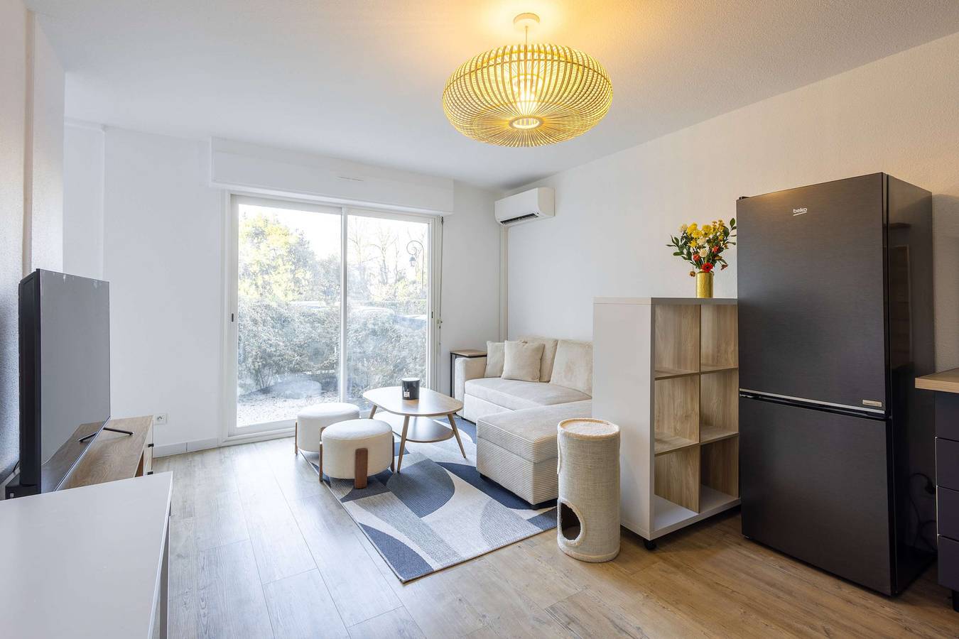 Appartement entier, Appartement de vacances pour 4 personnes avec piscine in Sérignan, Côte méditerranéenne (France)