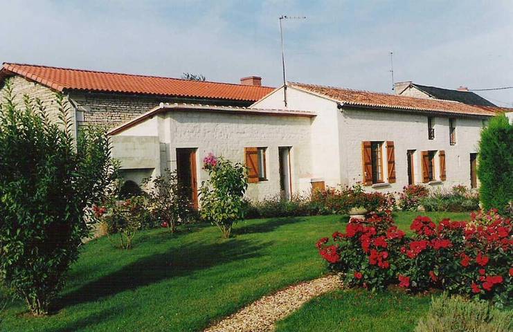 Location de vacances pour 5 personnes, avec jardin dans Berthegon