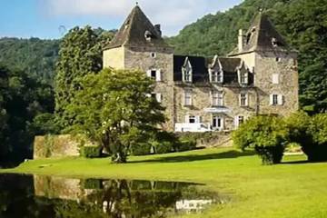 Camping pour 4 Personnes dans Saint-Martial-Entraygues, Massif central, Photo 1