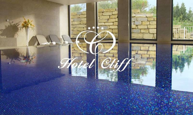 Hotel für 2 Personen, mit Sauna und Ausblick sowie Pool und Terrasse in Izola