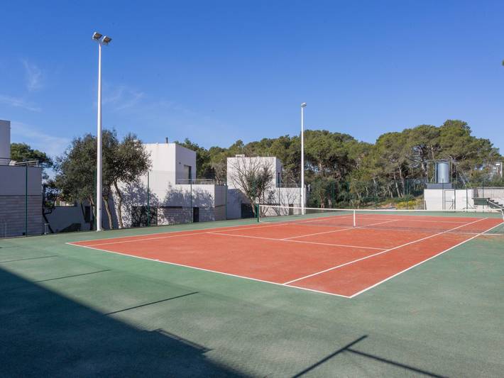 Casa rural para 8 personas, con jardín además de piscina y balcón en Palafrugell - 4