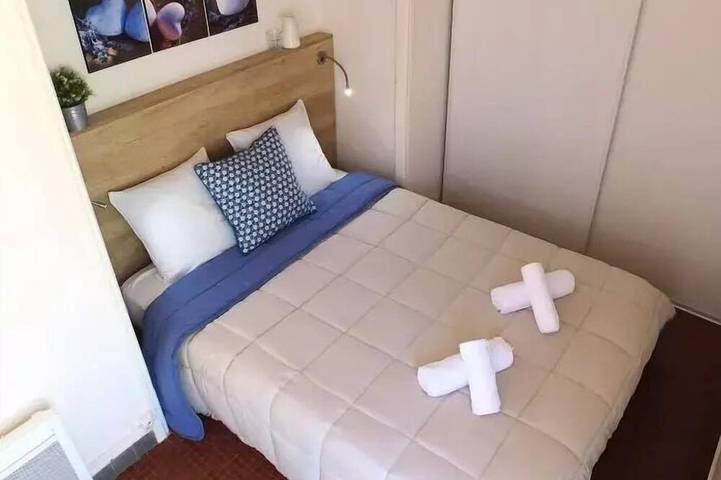 Location de vacances pour 4 personnes, avec terrasse à Lagrand