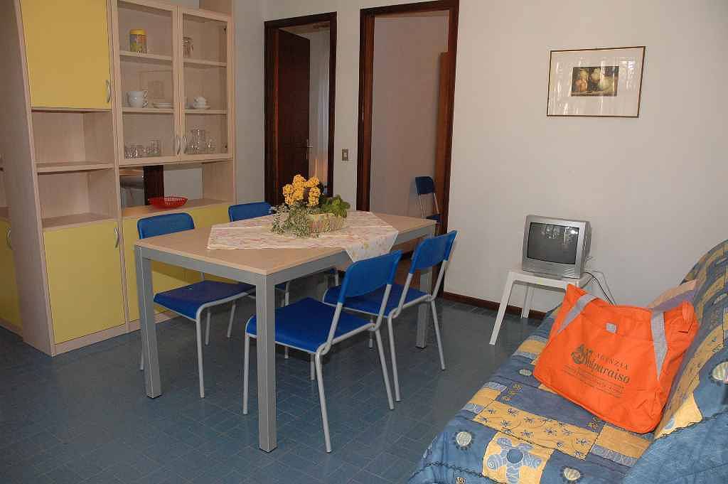 Ganze Ferienwohnung, Ferienwohnung mit kleiner möblierter Terrasse  in Lignano Pineta, Lignano Sabbiadoro
