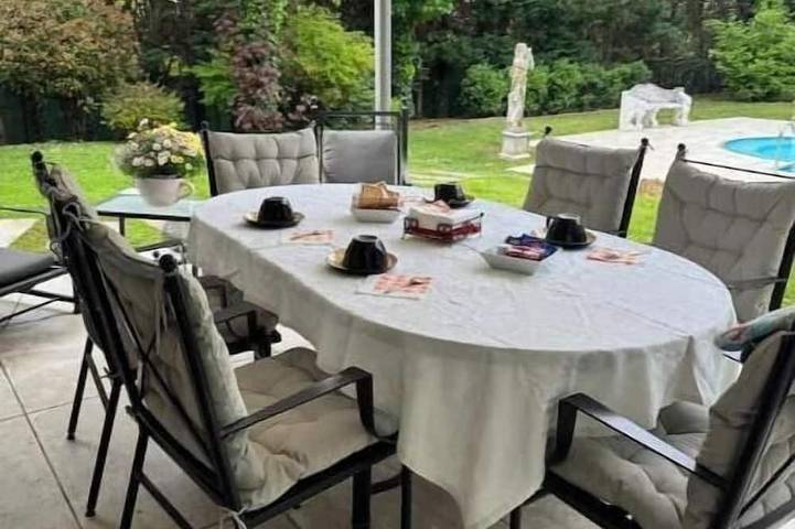 B&b for 4 people, with garden and pool as well as sauna in Verona