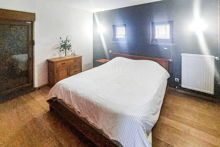 Jolie maison avec piscine in Hestrud, Avesnes-sur-Helpe