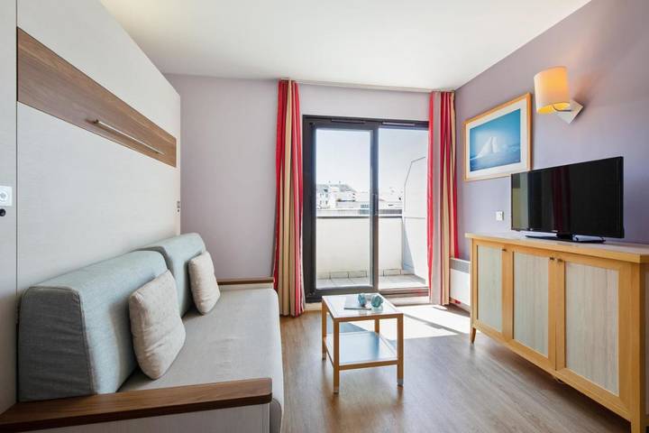 Location de vacances pour 5 personnes, avec piscine dans Aquarium de la Rochelle - 4