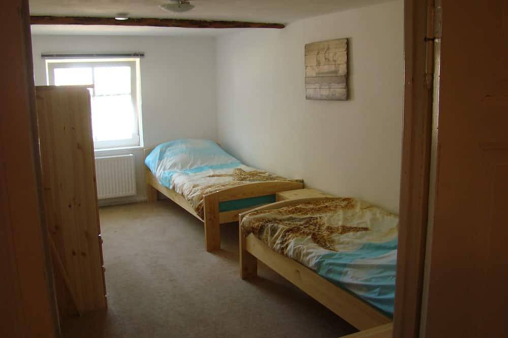 Ganze Wohnung, Ferienwohnung  \"Am alten Hafen\" - Alleinlage - Charakterhaus in Glowe, Nationalpark Jasmund