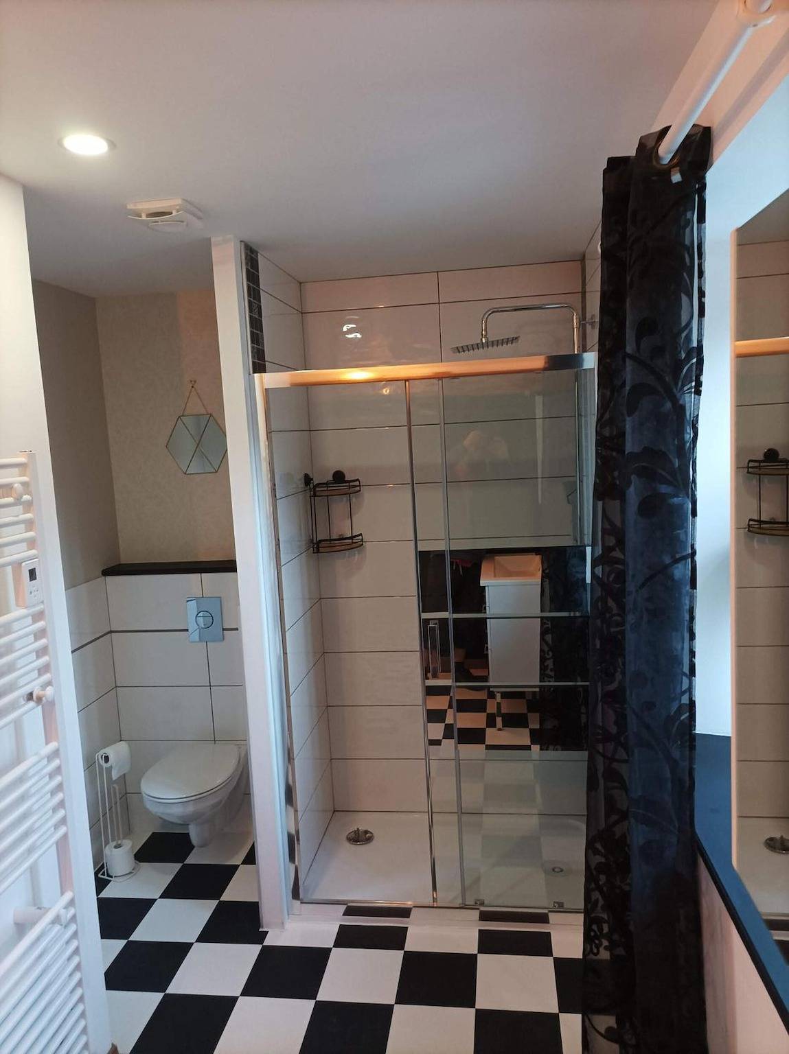 Ganze Wohnung, Appartement 'La Maison Du Meunier Mit Grundstück' mit Privatem Garten und Wlan in Autigny-la-Tour, Neufchâteau (Frankreich)