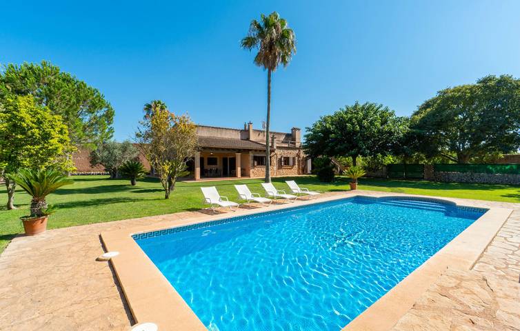 Soleado Apartamento con Piscina y WiFi in Campos, Mallorca Sur