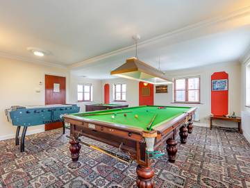 Holiday Rental for 20 People in Twyford and Stenson, Derbyshire, Photo 2