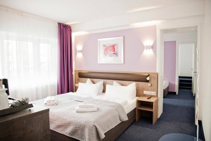 Hotel für 6 Personen, mit Terrasse in Berliner Fernsehturm - 2