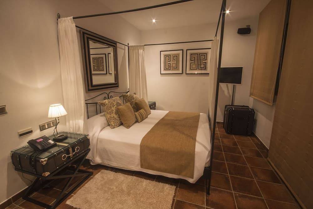 Attractive Ibiza Villa | Can Tierra | 6 Bedrooms | Phenomenal Country &. in Santa Gertrudis de Fruitera, Santa Eulària des Riu