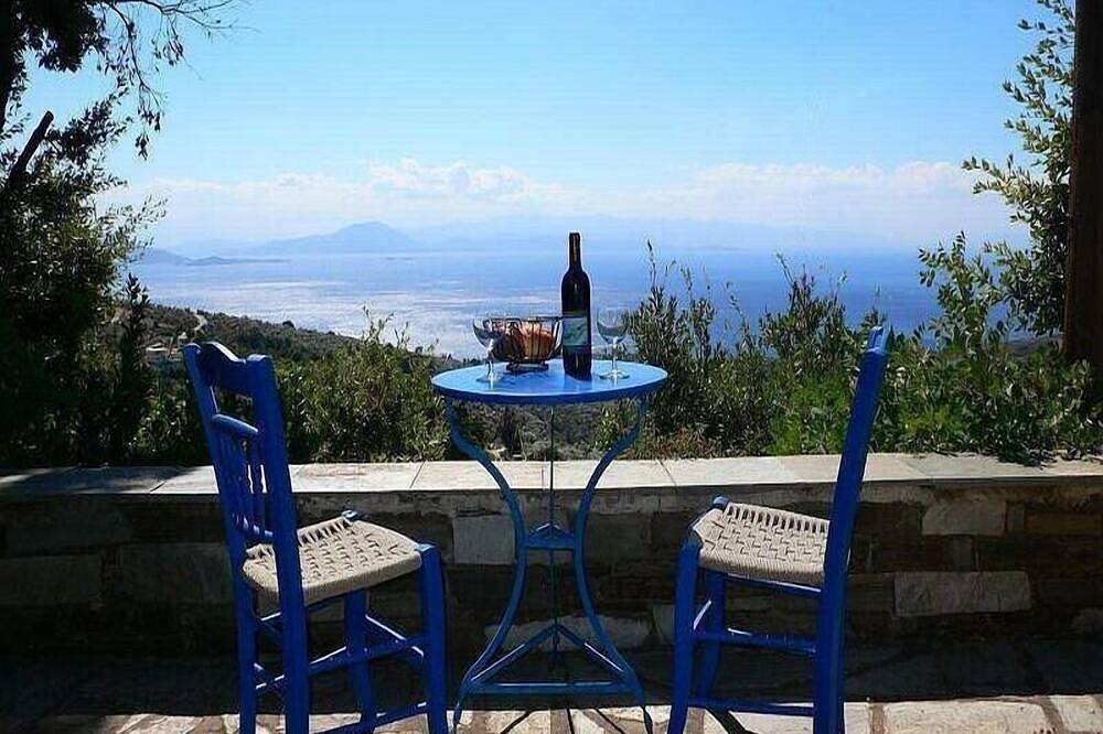 Allein stehendes Ferienhaus sehr ruhig gelegen in einem Olivenhain in Afetes, Pilion