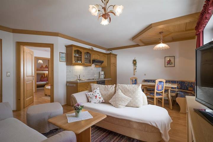Ferienwohnung für 4 Personen, mit Garten und Balkon, kinderfreundlich - 1