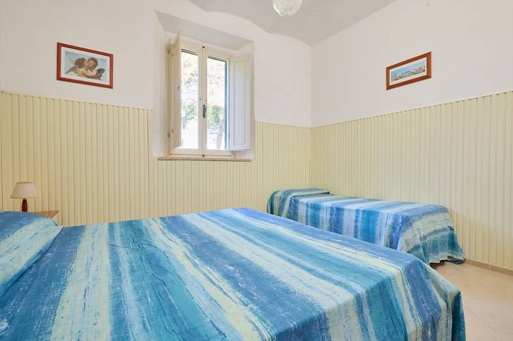 Gîte pour 9 personnes, avec jardin, animaux acceptés à Piombino - 4