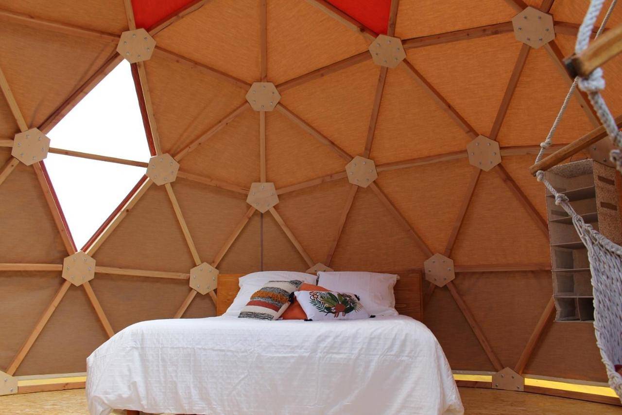 Tent in Saint-Vincent-de-Barrès, Privas (arrondissement)