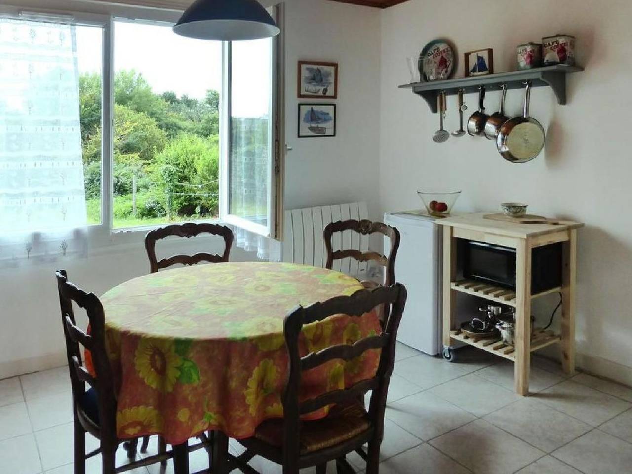 Tolles Ferienhaus in Esquibien mit Großem Garten in Esquibien, Audierne