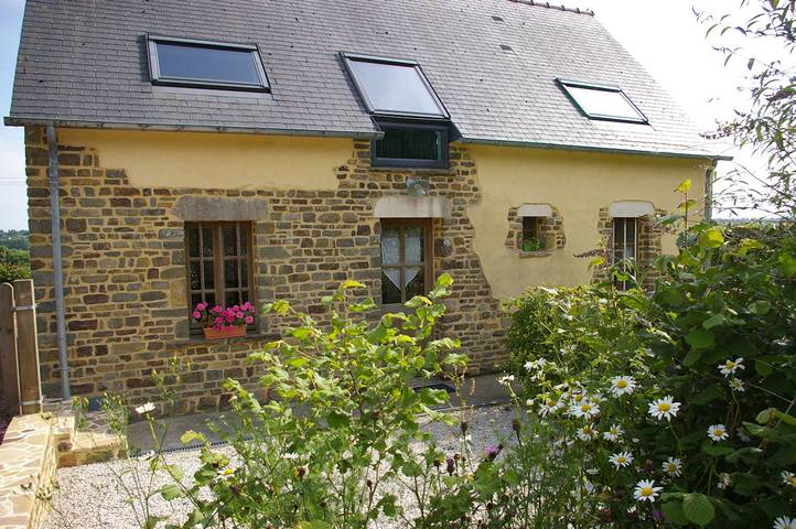 Gîte pour 4 personnes, avec terrasse à Mobecq