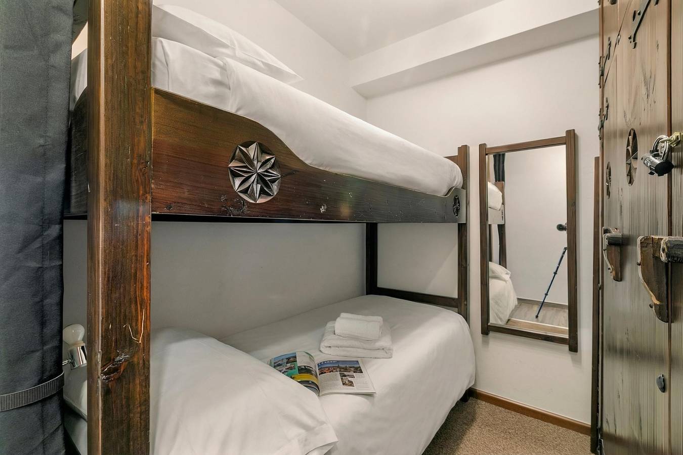 Ganze Wohnung, Prestige Eleven In The Center Of Town in Sestriere, Via Lattea