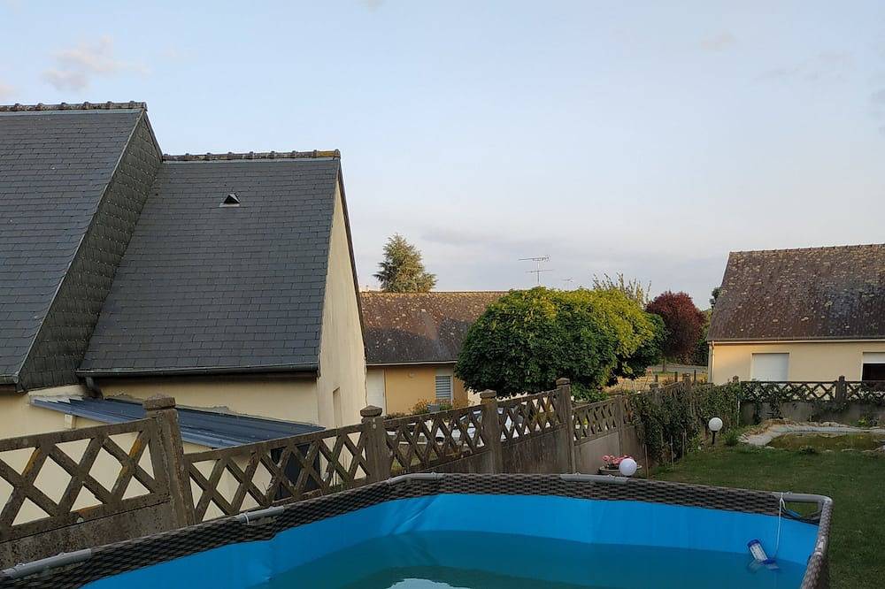 Appartement entier, Appartement au calme in Brecé, Mayenne