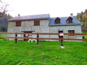 Gîte pour 6 personnes, avec terrasse, animaux acceptés dans Payolle