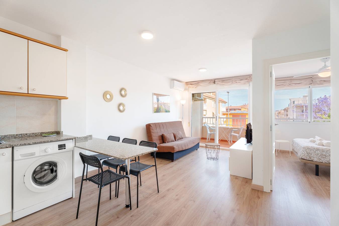 Entire apartment, Lopimar Jose Segrelles Apartment with Private Terrace, Steps from the Beach in Canet d'En Berenguer, Costa de Valencia