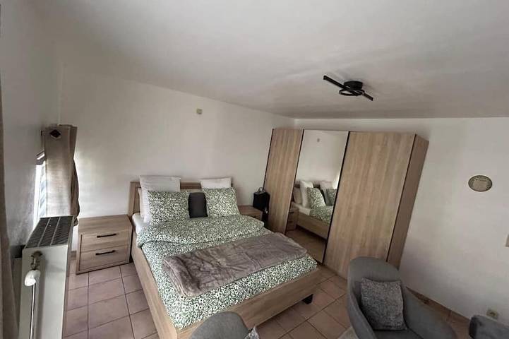 Appartement entier, Apartchrisbea Hébergement géré par un particulier in Namur, Région de Namur