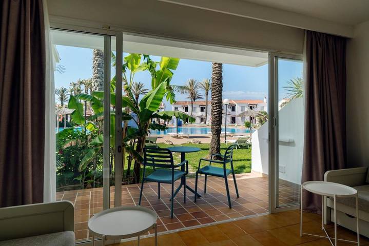Apartmenthotel für 4 Personen, mit Garten und Pool sowie Whirlpool und Sauna auf Menorca - 2