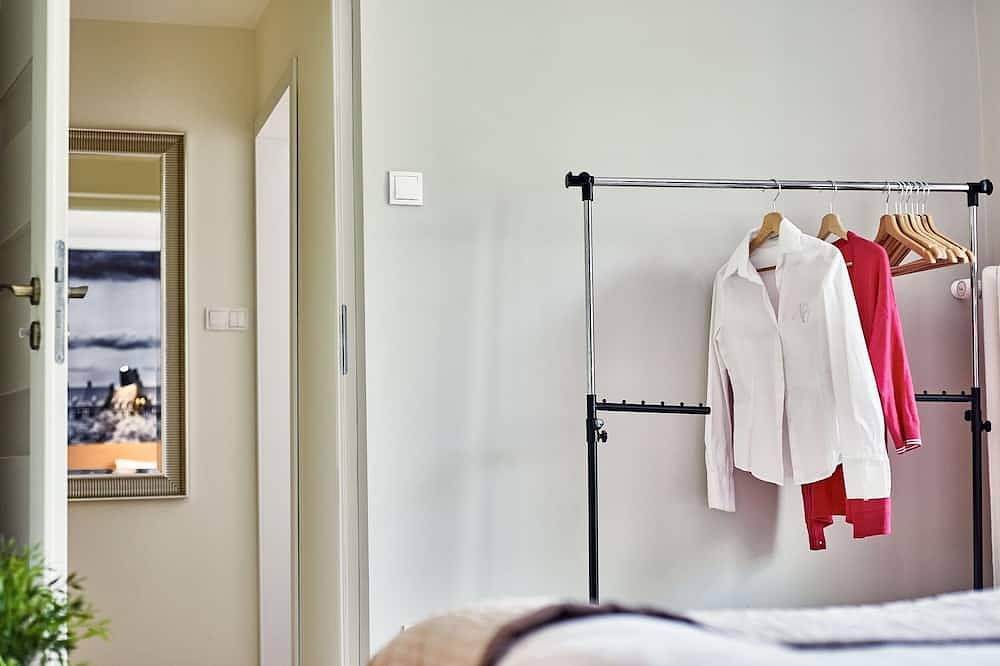 Apartamento entero, Apartamento Irena y Anatol: ¡a 5 minutos a pie de la plaza principal de Cracovia! Duerme 4! in Cracovia, Pequeña Polonia (región histórica)