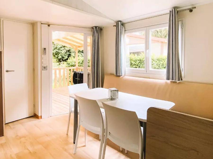 Camping Maeva Escapades de La Geres - Mobilhome 6 personnes - Pacifique Xl 4 pièces 6 personnes Climatisé + Tv in Surgères, Région de Rochefort