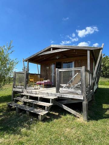 Chalet pour 2 personnes, avec vue et jardin ainsi que piscine et sauna, animaux acceptés dans Centre-Val de Loire