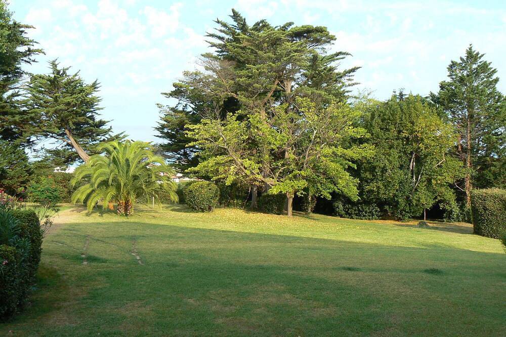 Apartamento entero, 500 m from Erromardie beach, very nice apartment of 40 m². in San Juan de Luz, Region de Bayona