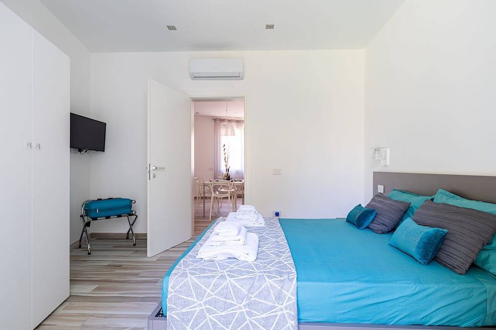 Entire apartment, Sunset Terrace Mazara - One bedroom flat with stunning  sea view rooftop in Mazara del Vallo, Mazara del Vallo Region