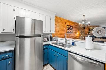 Vacation Rental for 6 Guests in Gatlinburg, Sevier County, Picture 2