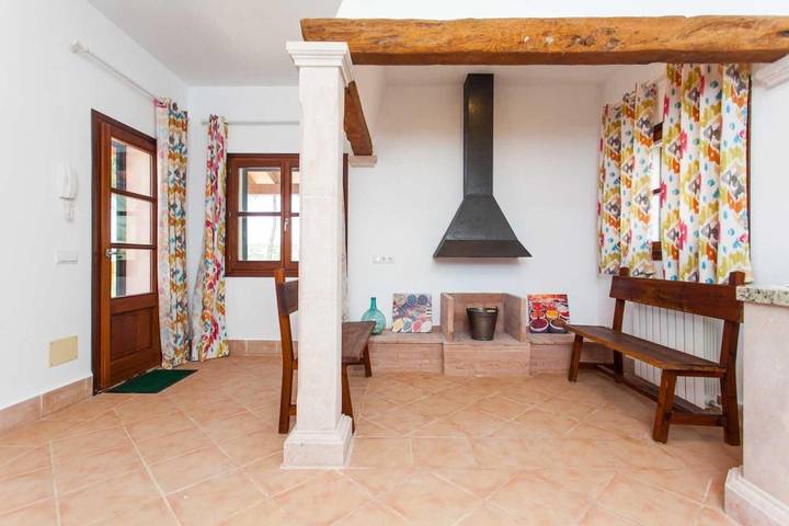 Villa für 10 Personen, mit Balkon und Whirlpool sowie Terrasse und Garten in Palma - 3