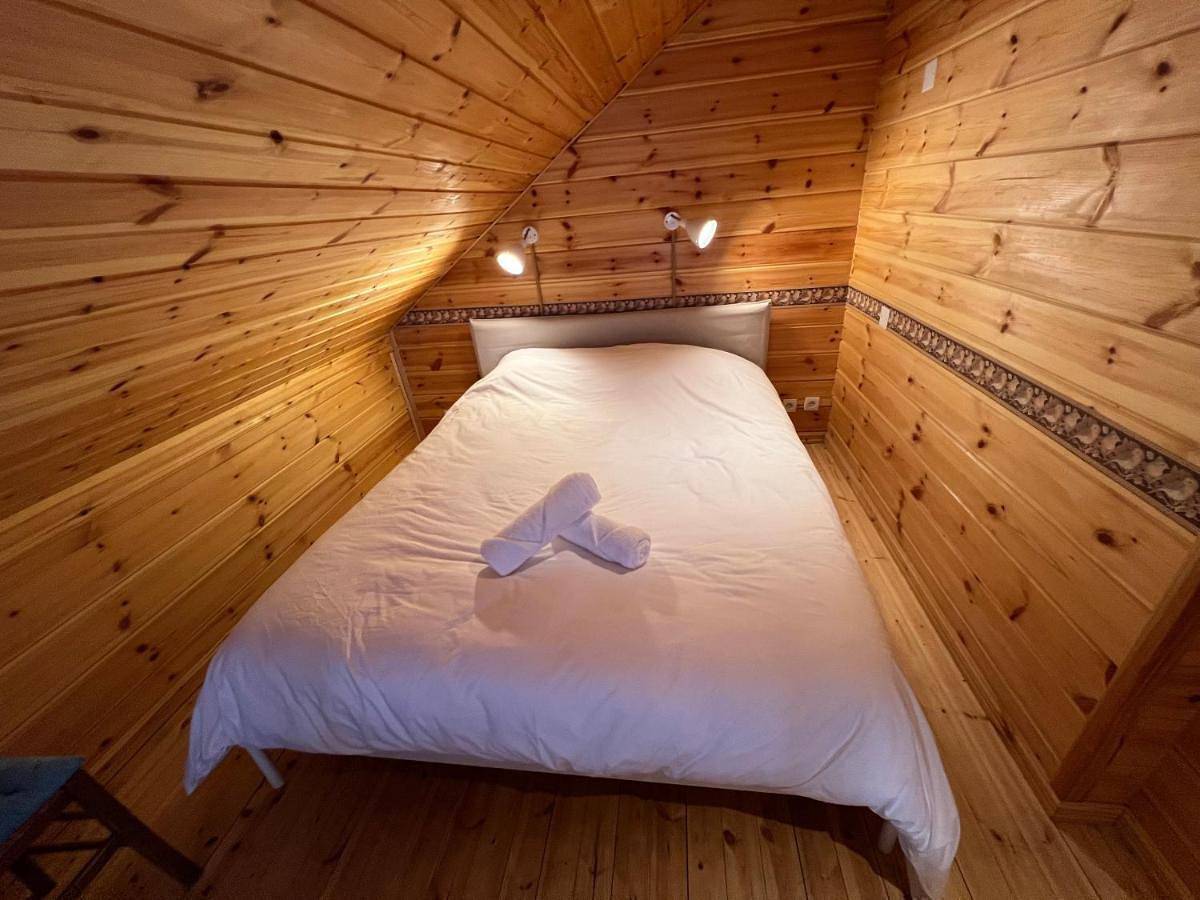 Two-Bedroom Chalet in L'Hospitalet-près-l'Andorre, Pyrénées