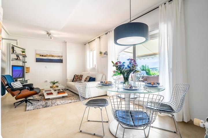 Entire apartment, Apartment 'Atlantico - Golf and Sun Holiday' with Mountain View, Wi-Fi and Air Conditioning in Murcia, Murcia Inland
