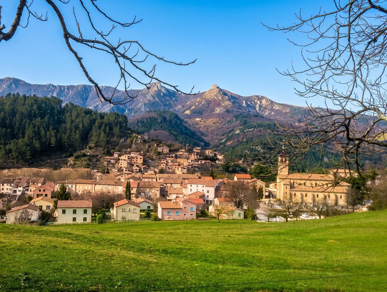 Maison charmante à Jaujac avec terrasse et plancha in Jaujac, Parc naturel régional des Monts d'Ardèche
