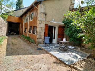 Gîte pour 6 personnes, avec terrasse et vue à Latour-de-Carol