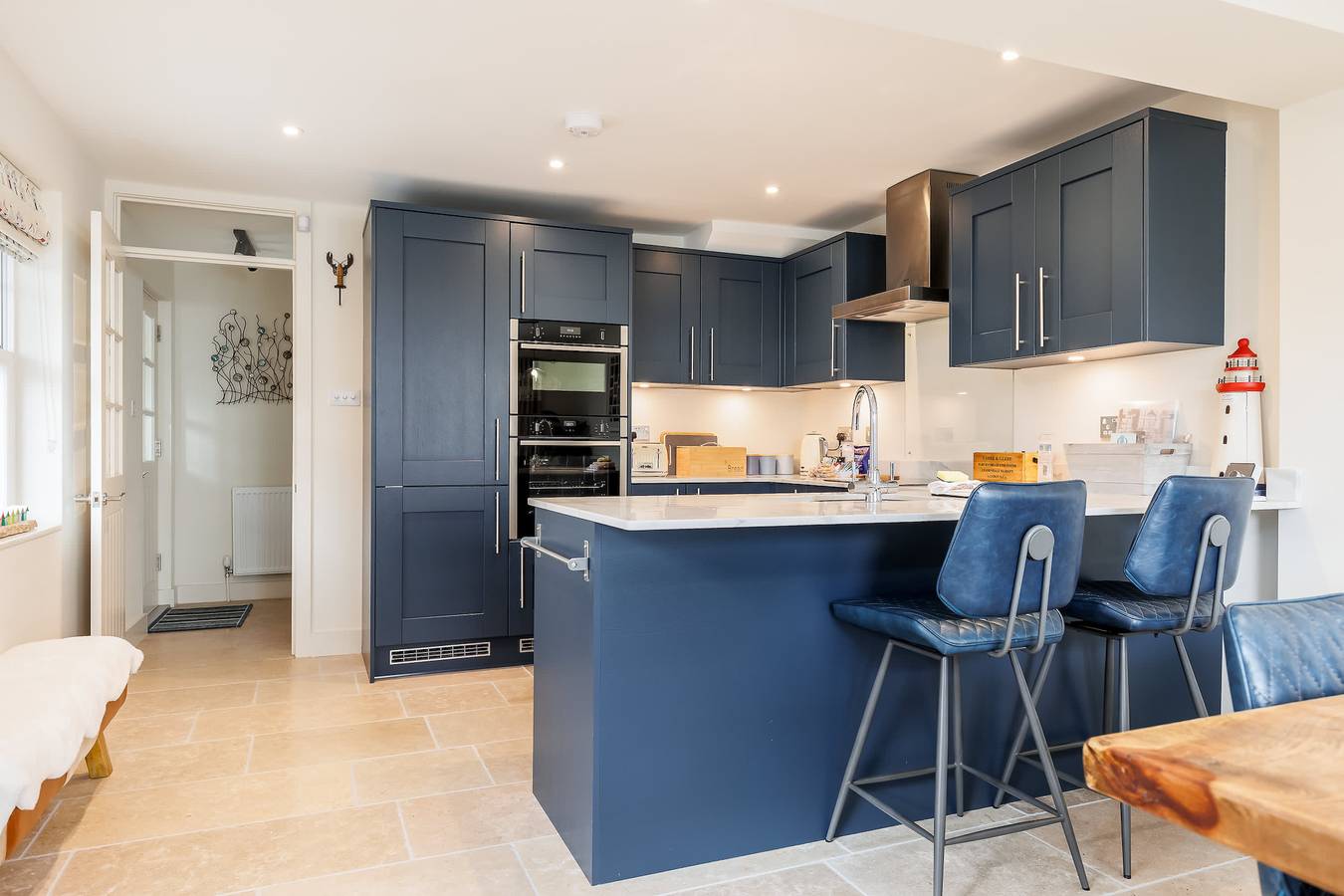 Lobster Cottage - Stone's Throw from  Poole Quay in Poole, Poole Harbour