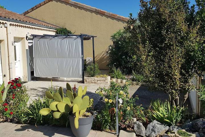 Location de vacances pour 3 personnes, avec Terrasse et Jardin à Portes-lès-Valence